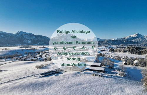 Chalet - Ferienwohnungen - Biohof Stöger - Panoramasüdbalkon - grandiose Aussicht auf See, Berge und Schloss Neuschwanstein - Foto 2