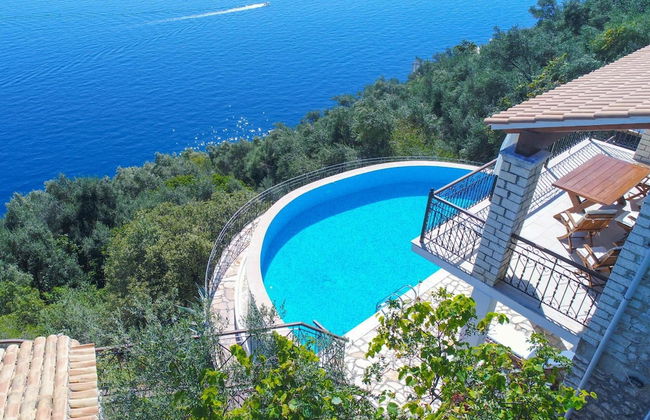 House On The Rocks in Nisaki - Photo 47