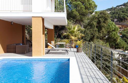 holiday house in a garden with view - Photo 2
