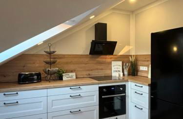 Landhausstübchen 105qm mit Balkon-2 Schlafzimmer-Bad-WC-WiFi-Kaffeemaschine-Waschmaschine-Trockner-Föhn-Handtücher und Bettwäsche-sehr familienfreundlich - Photo 3