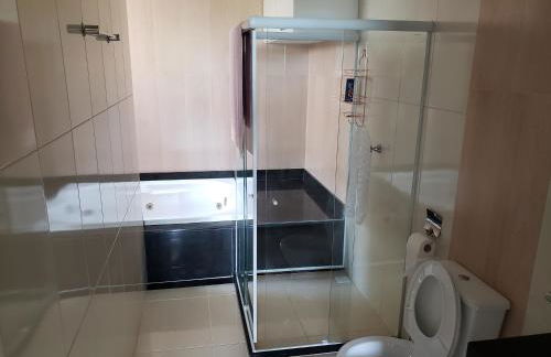 Casa Duplex Iriri - Banheira e Piscina - Foto 3