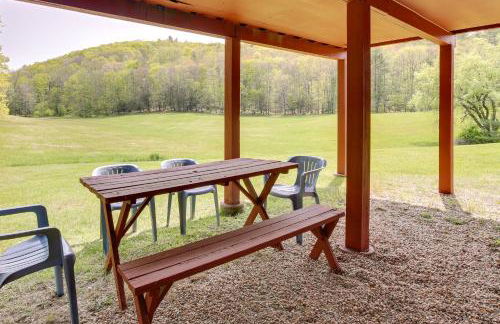 Serene Salisbury Rental Home on 26 Acres with Deck! - Foto 32