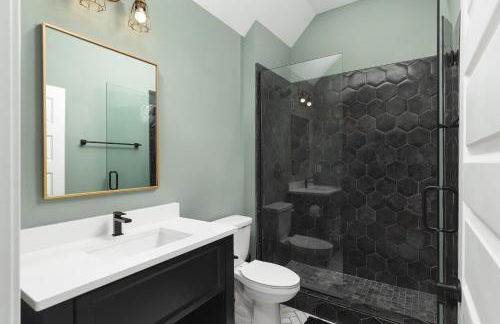 Luxury Design Condo, Close to Downtown Broadway & Coffee - Foto 5