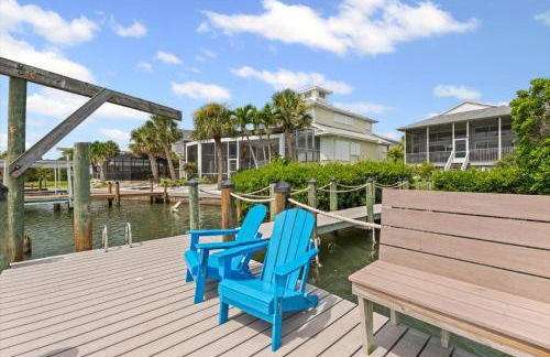 Private Bayfront Beach House with Dock, Steps to Beach and Restaurants - Foto 40