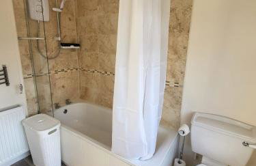 Comfy home for 4-5 people with garden near uni & QMC 2 nights minimum - Foto 14