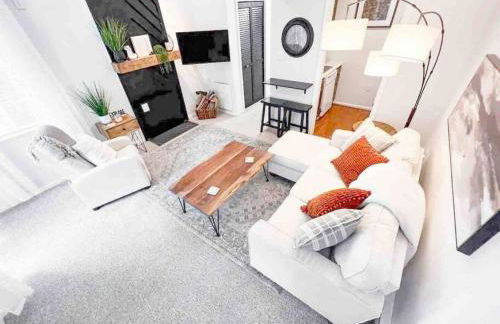 Top (third) floor loft condo. Full resort access. - Foto 10