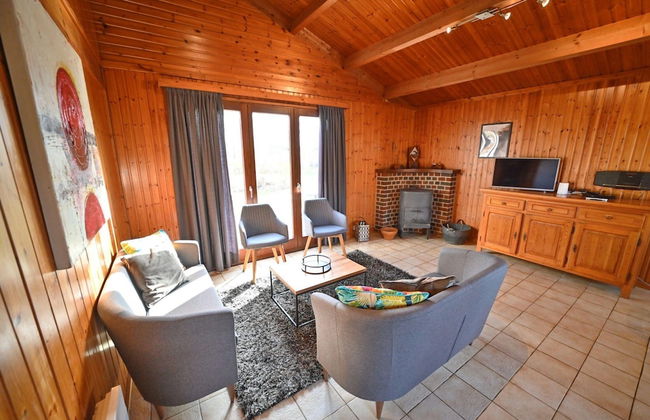 Holiday Home in Somme-leuze With Private Garden - Foto 10