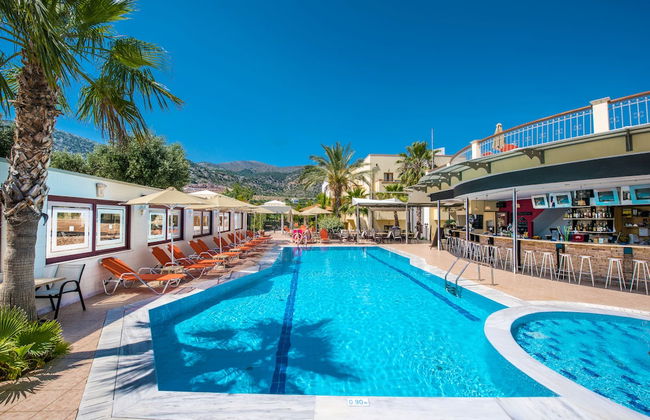 Bella Elena - Photo 1