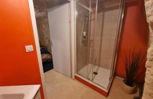 Troglo en bord de Loire, entre vignes et châteaux - Foto 6