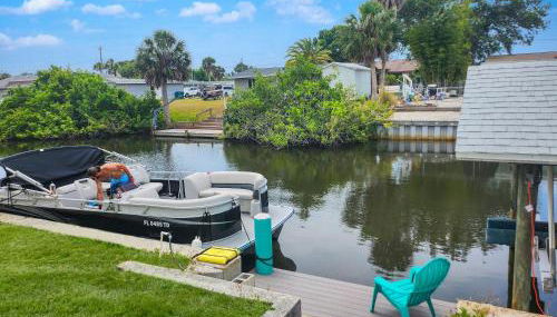 Dockside Delight Waterfront Gulf Access 4 mins to Beach - Foto 5, Garden view