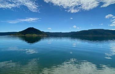 Villa Bueno 4 Suítes com Piscina e Deck Exclusivo na Represa - Foto 8