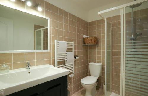 Entre Pierres et Soleil - Vue cité - Foto 18