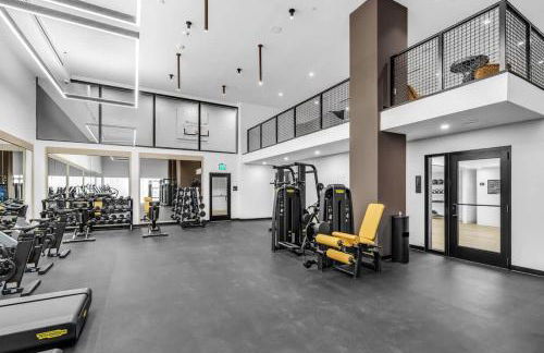 Modern Downtown Condo with Pool Gym BBQ Game Room CoWorking Spaces - Foto 60