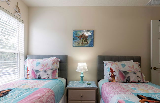 Family 3BR Oasis for 6 With Private Pool - Foto 35