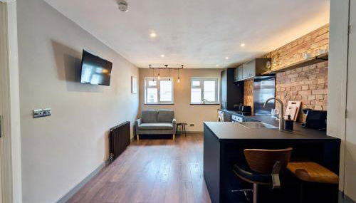 Charming Flat With Free Parking in Prime Location - Foto 1