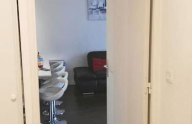 Joli appartement avec Jardin et 2 parkings privés - Foto 8