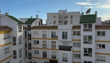 Modern 2 Bedroom Apartment with sea views - Foto 3