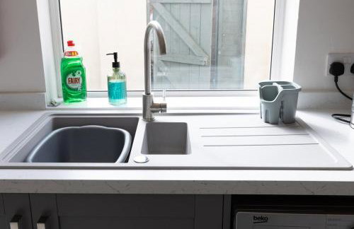 The Ayton Hideaway - Photo 10