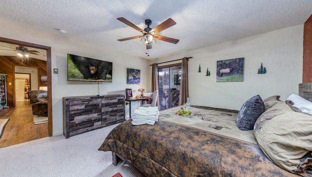 Curly Pine Cabin - Foto 5, Quarto