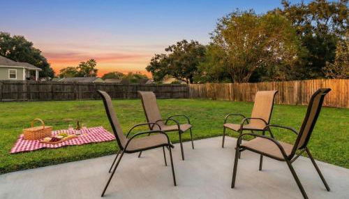 Cozy 3BR Home Escape, Modern & Serene - Foto 4, Garden view