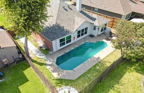 4BD 2BA Saginaw Sanctuary - Pool Firepit Laundry - Foto 32