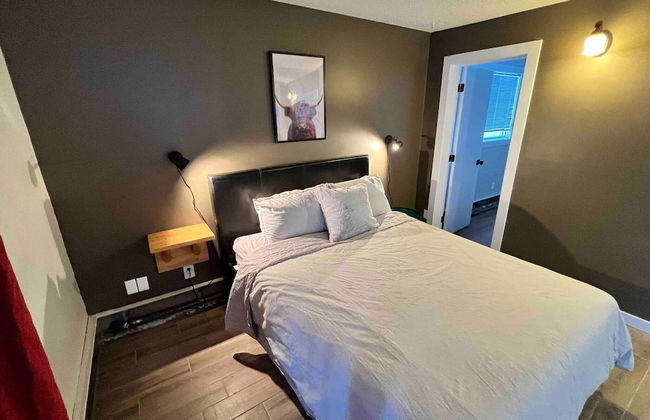 One Bedroom Condo Near Whyte Ave - Photo 6