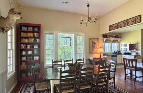 Secluded Country Cabin Rental with Beautiful Garden Space near Fayetteville, Arkansas - Foto 18