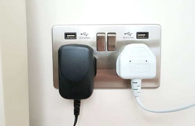 Direct Sea Views, Seafront Location & Free Parking - Foto 7