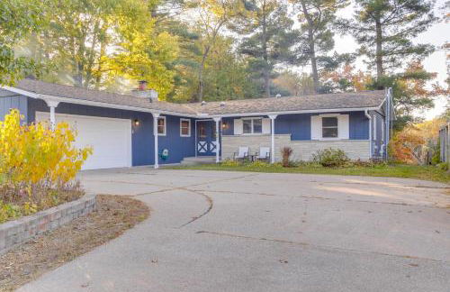 Antiquing and Fishing Riverfront Waupaca Home! - Foto 41