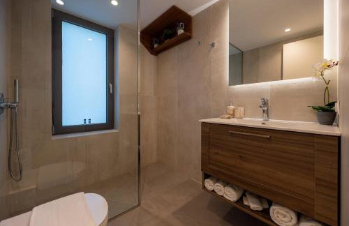 Sun and Sea Apartment - Beachfront, 2 Bedrooms with Sea View & Garden - Photo 30