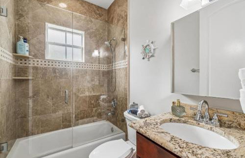 3br,3ba home near Downtown and Airport, Walk to the Stadium - Foto 34