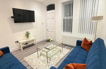 Spacious 4 Bed 4 Bath Stay with Free Parking - Foto 4