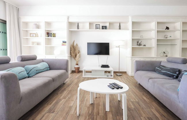 Villa Namora - Photo 3