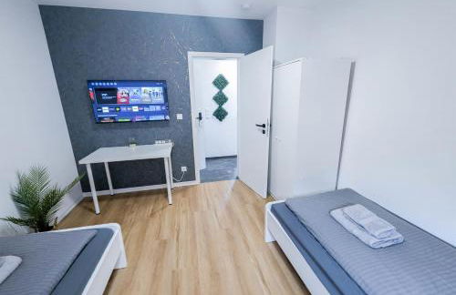 ALFA Stuttgart 3 Zimmer 6 Betten Apartment Wasen MercedesBenz MHP Arena l Bad I Küche l WIFI & SmartTV l 3BR & 6 Beds l Bathroom l Kitchen - Foto 5