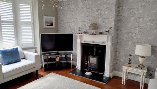 3 Bed 2 Bath Cottage with private parking and garage - Foto 3