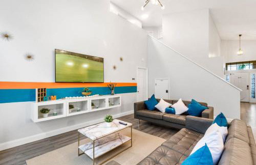 Mario Manor Heated Pool King Bed Game Room Near Disney - Foto 10