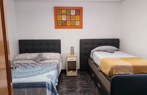 Casa Oasis Puertollano, una casa en un entorno rural en Puertollano, agradable, con Piscina en zona tranquila - Foto 43