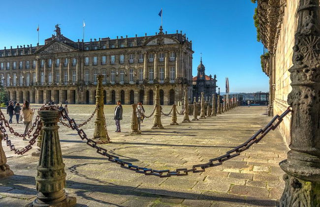 Santiago Esencial: tour a pie con degustación de tapas - Foto 1