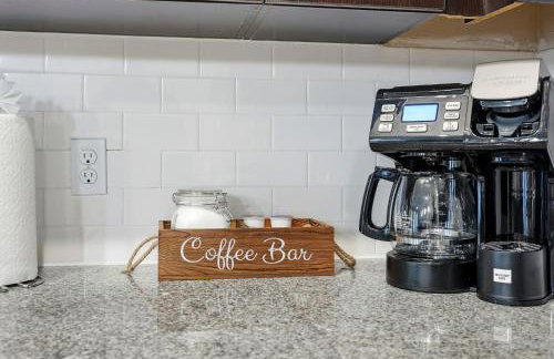 Stylish 2BR w Balcony, Pool & Pet-Friendly #15 - Foto 23