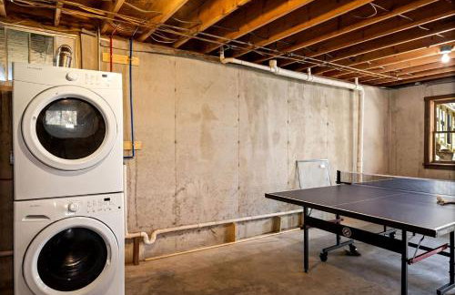 Vibrant Woodland Cabin Sanctuary near Great Cacapon River in West Virginia - Foto 31