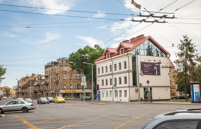 9010 Apartments - Photo 52