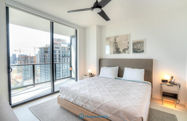 Apartment in New Luxury Condo in Downtown - Photo 7