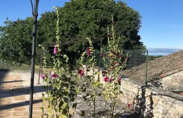 Location chaleureuse à Orgnac-l'Aven avec piscine partagée - Foto 33