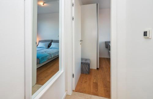 Sea View Apartment Joshua near Žnjan Beach in Split - Photo 22