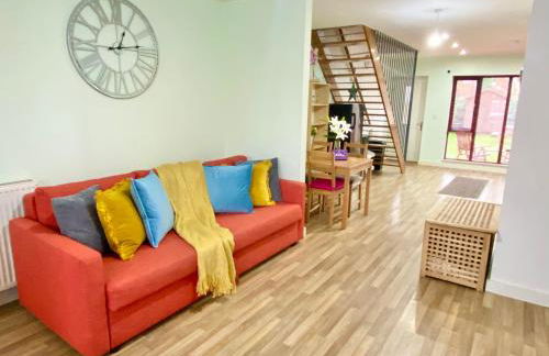 Spacious 5 bed townhouse Manchester, Salford Qauys - Two Bedroom with Parking - Foto 34