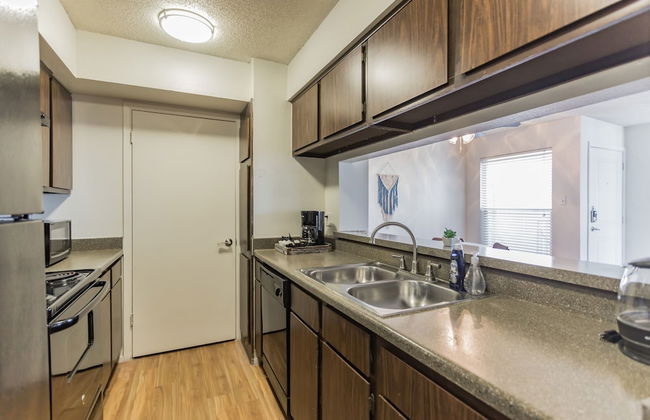 The Relaxing Suites of Midland - Photo 58