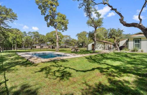 Upscale Home With Pool and Firepit - Close to Mercer St! - Foto 66
