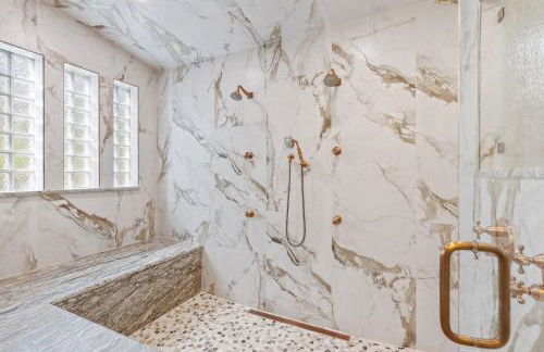 Broadmoor Retreat Luxe European Style Hot Tub - Foto 17