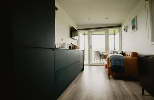 Luxury Glamping Pod sleeping 4 with 2 bedrooms and Private Hot Tub BBQ Ballycastle North Coast Pod 1 - Foto 40