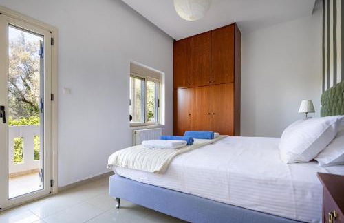 Queen Electra with pool and tennis court - Photo 58